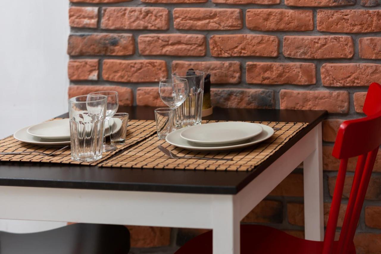 Downtown Studio Apartment Poznanska By Renters Warsawa Bagian luar foto